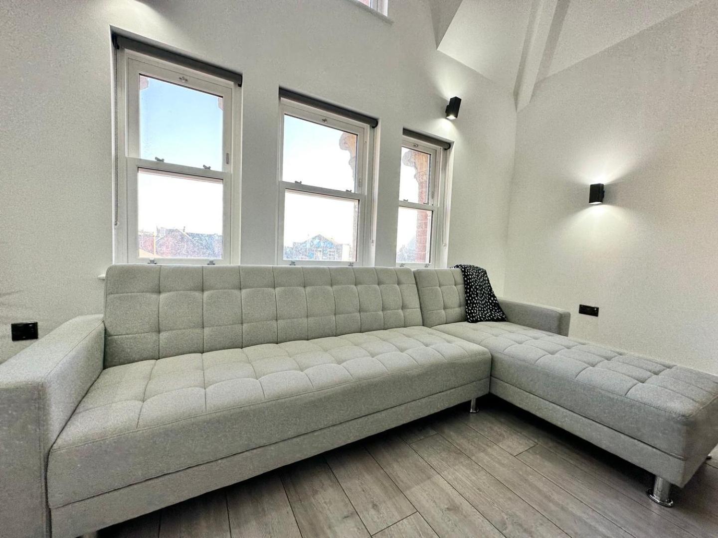 Luxury Duplex City Centre Apartment ليدز المظهر الخارجي الصورة