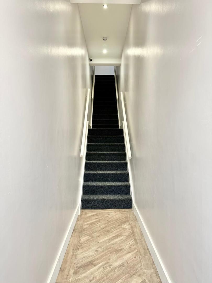 Luxury Duplex City Centre Apartment ليدز المظهر الخارجي الصورة